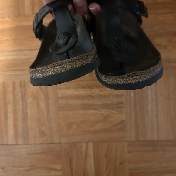 Birkenstock Gizeh Patent Thong Comfort Sandal - Picture 4 of 6